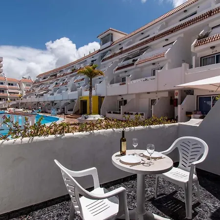 Apartment Blanquitas 2 *